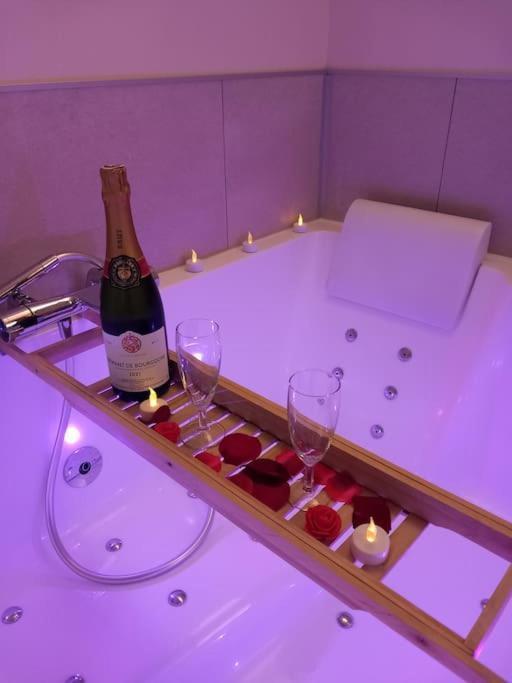 L'Atelier Des Reves Un Moment Magique Spa Prive Бон Екстериор снимка